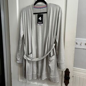 NWT - 4 Laps Stratus Cover Wrap for Men